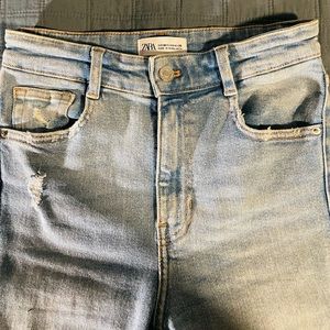 Zara high rise skinny jeans size 4
